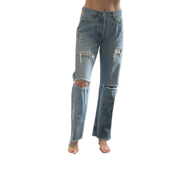 Levi’s Rare Vintage Light Wash 2004 Buttonfly 501  Straight Leg Distressed Jeans - Picture 2 of 12